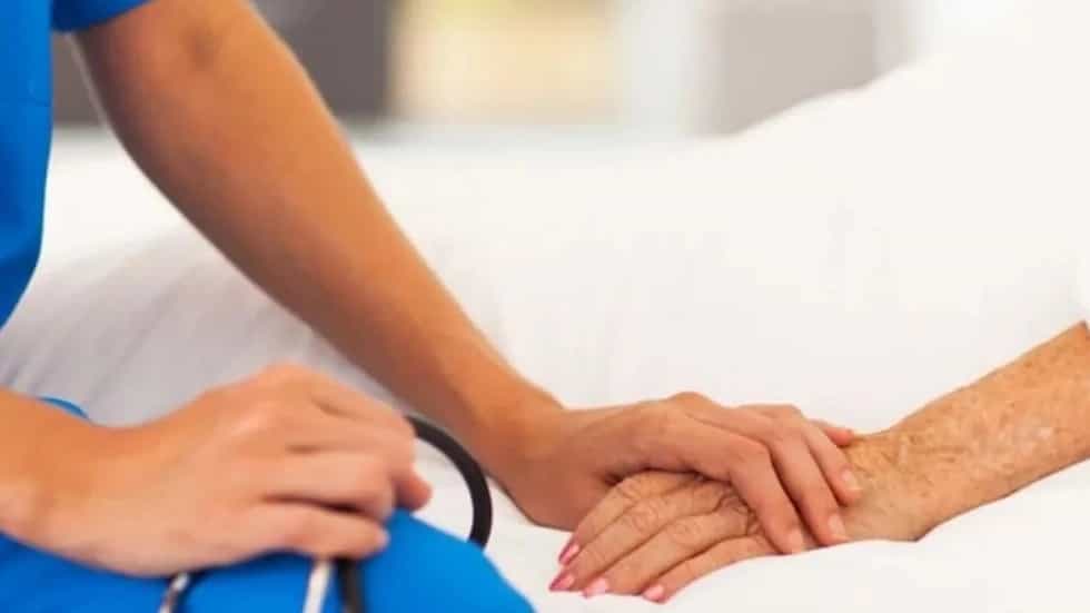 کلیه خدمات پرستاری در منزل، پرستار و ماما محدثه شمشادی بندر انزلی